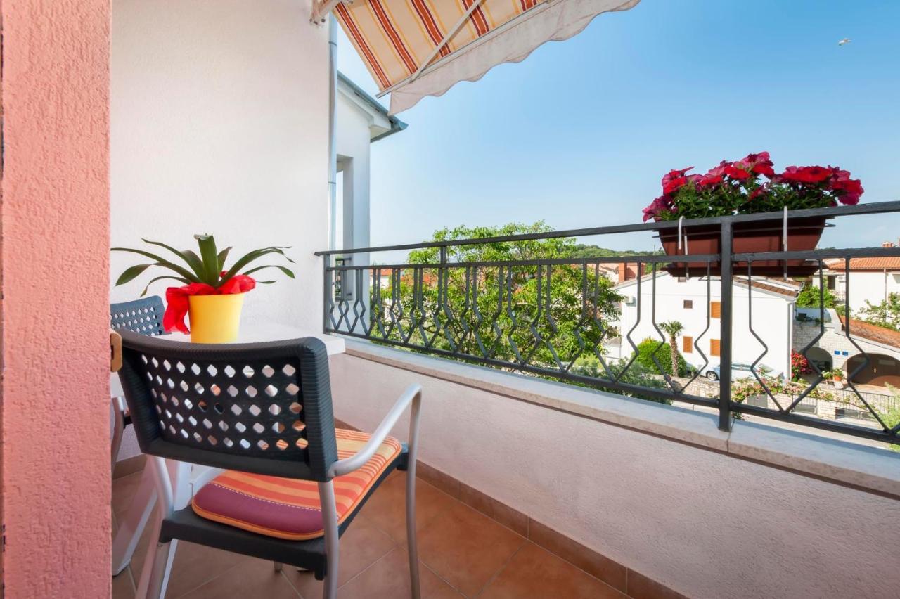Apartments Adria Rovinj Exteriör bild